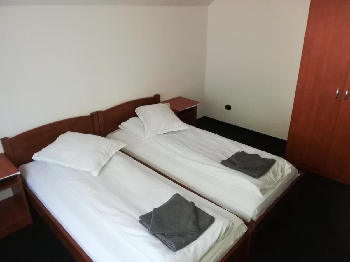 Cabana Cascada Cailor Hotel Borsa  Room photo
